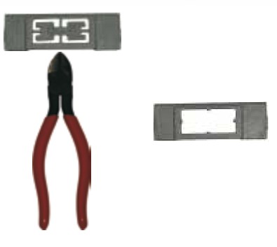 Removing the inner part of the slot cover with wire cutters