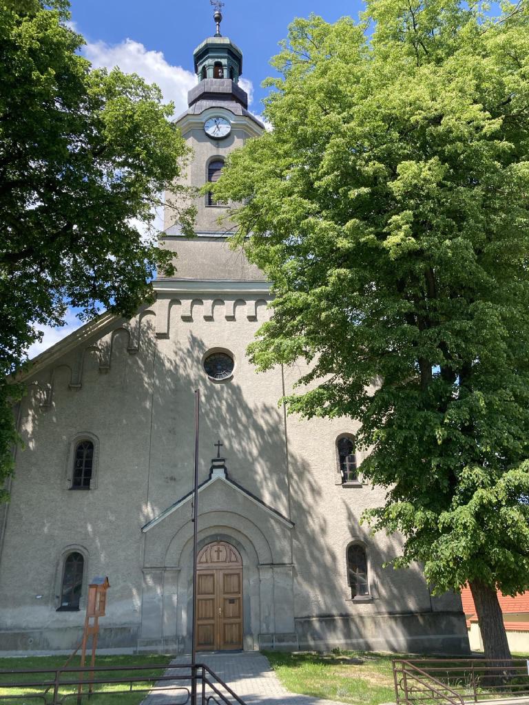 Košariská, Slovensko