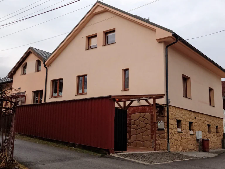 Lietavská Svinná, Slovensko