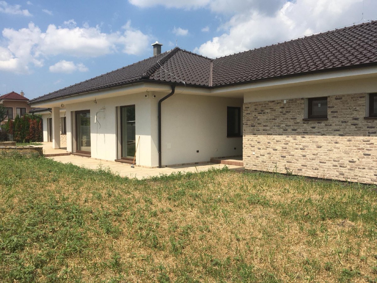 Miloslavov, Slovensko