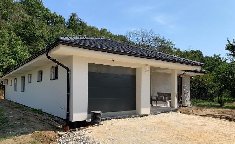 Moravany nad Váhom, Slovensko