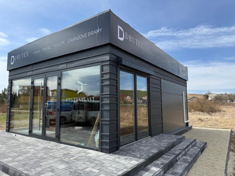 Showroom, Vrbov, Slovensko